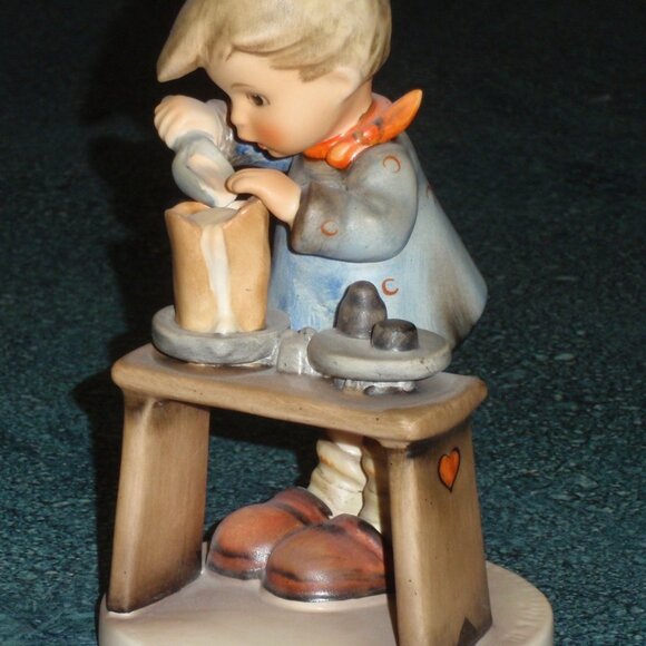 "A Fair Measure" Goebel Hummel Figurine #345 TMK5 ULTRA RARE EYES OPEN VERSION! - Picture 3 of 9